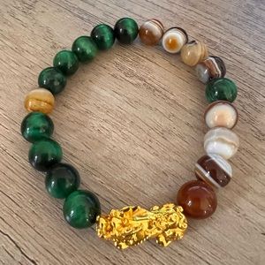 Green Tiger’s Eye bracelet.